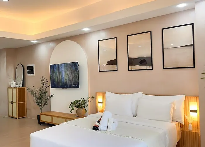 Exquisite Japandi At Venice With Grand Canal View Manila