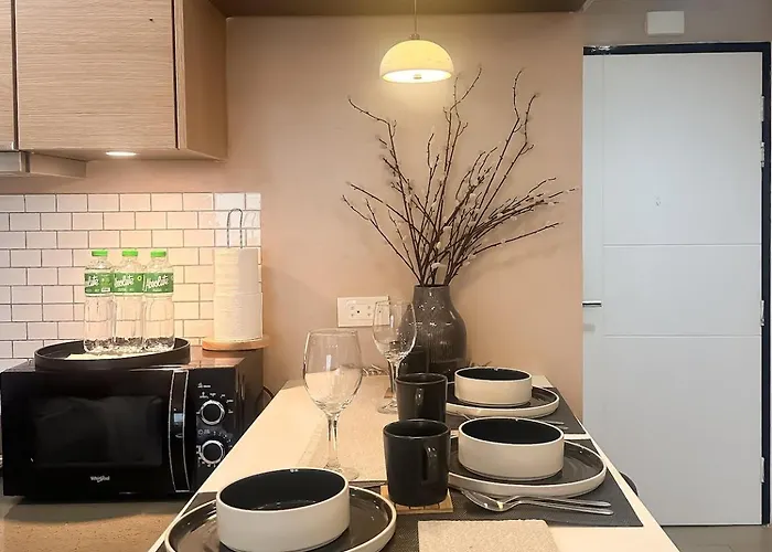 Apartment Exquisite Japandi At Venice With Grand Canal View